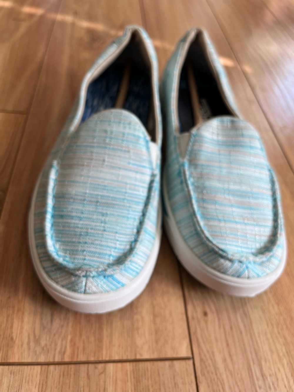 Women’s Wrangler Blue and White Canvas Striped Slip-On Shoes NEW SZ8